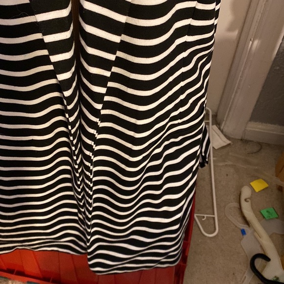 Oliva Sky Grey Vest- Size 1X black and white striped long vest - Picture 3 of 8